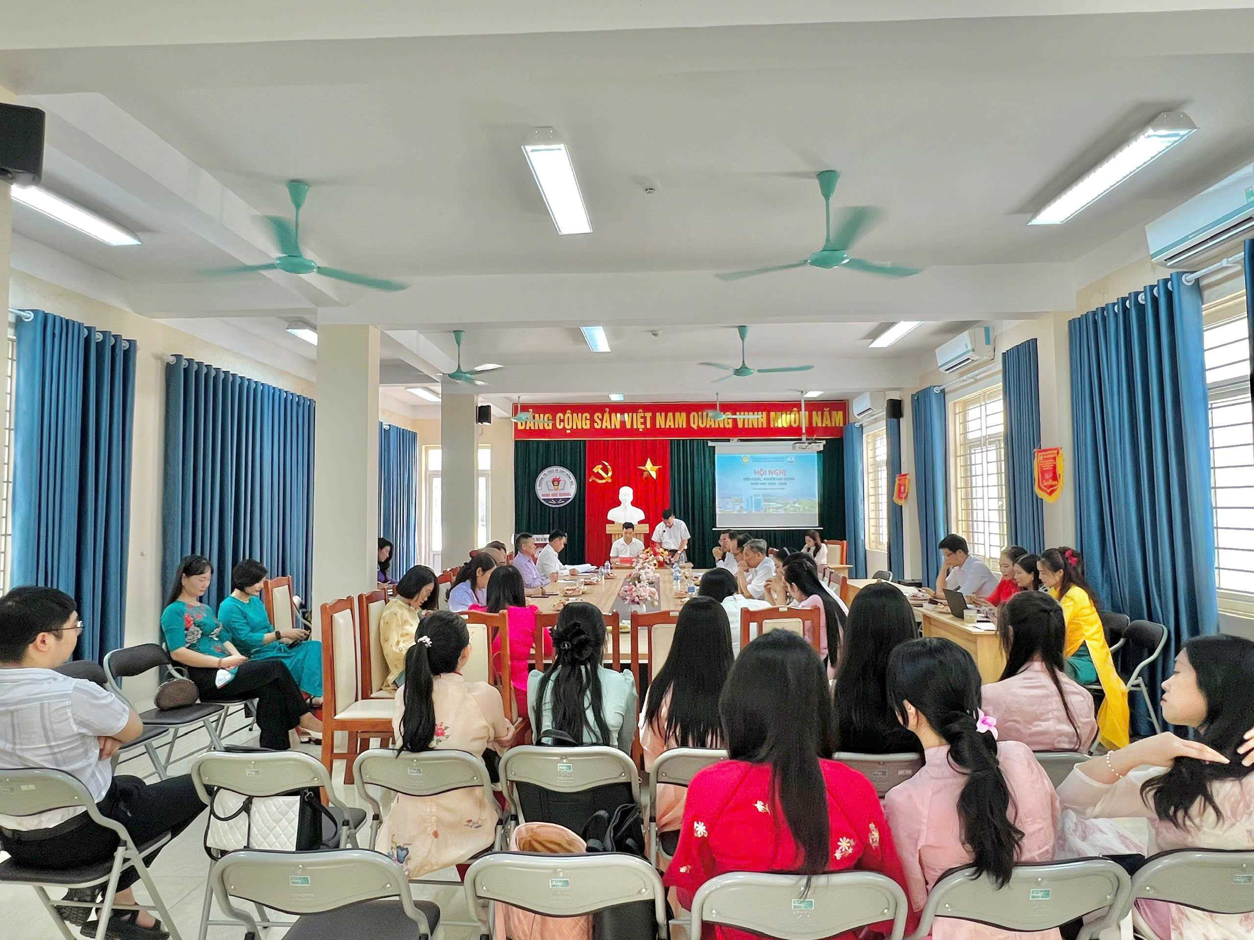 Media\2013_tccb.hdu.edu.vn\FolderFunc\202509\Images/z7059724290248-58d2fda079c3b602da0db2c0e427fe4e-20250928102724-e.jpg